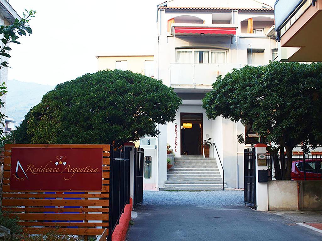 Residence Argentina R.T.A. Spotorno Εξωτερικό φωτογραφία